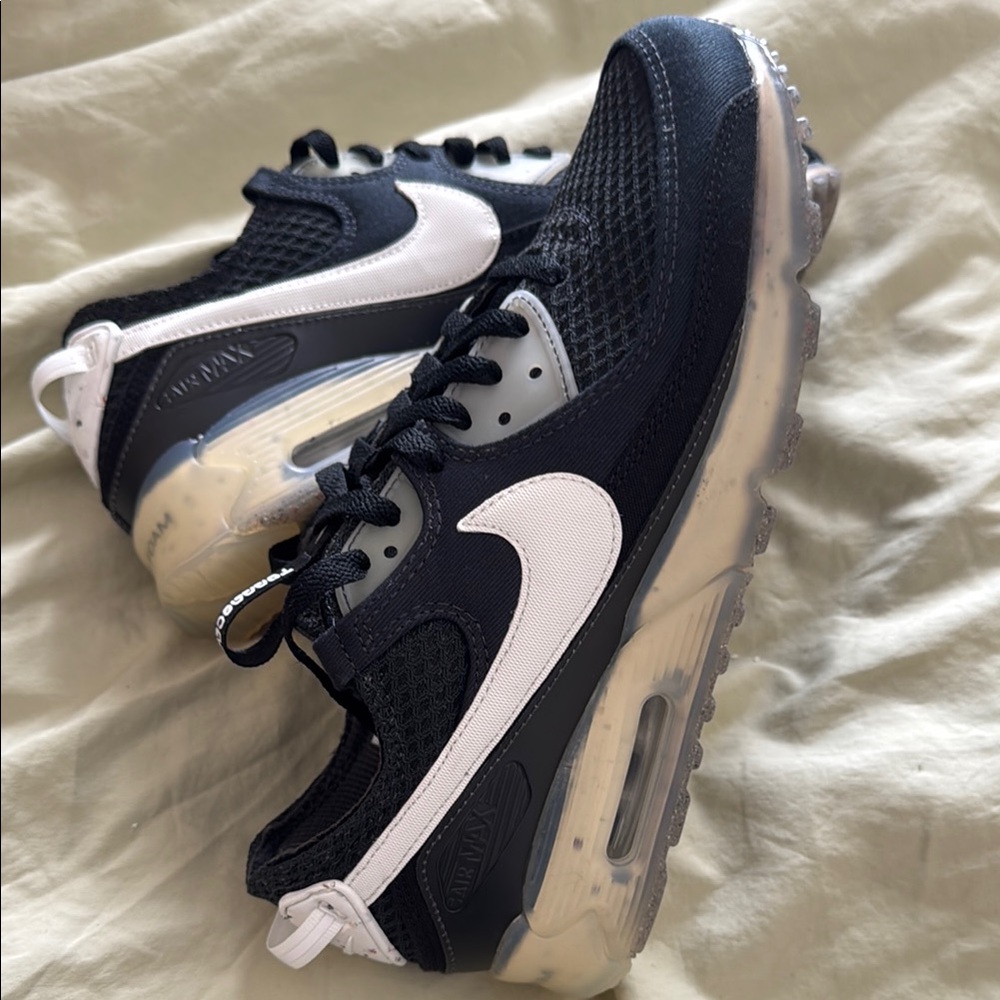 Nike Black and White Sneakers
